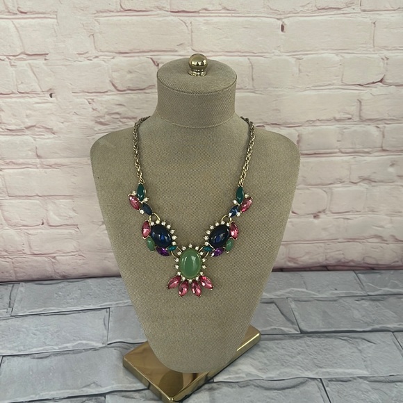Banana Republic bib cluster necklace - Picture 1 of 7